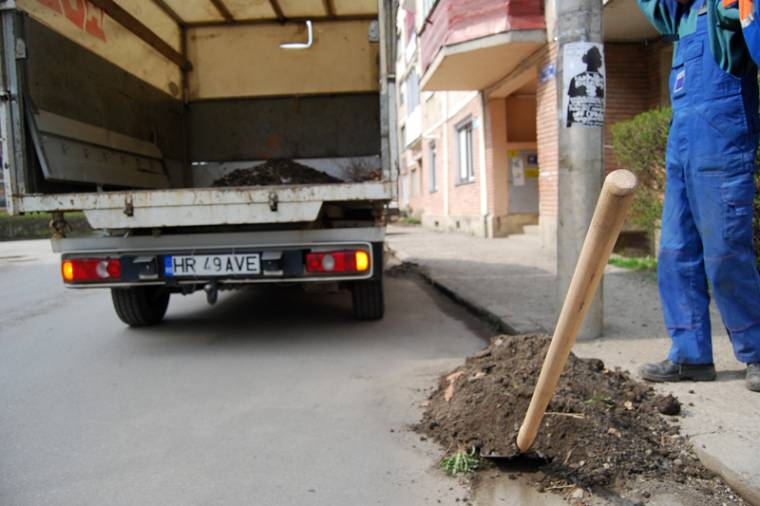 Összeszólalkozásért ezer lejes bírság