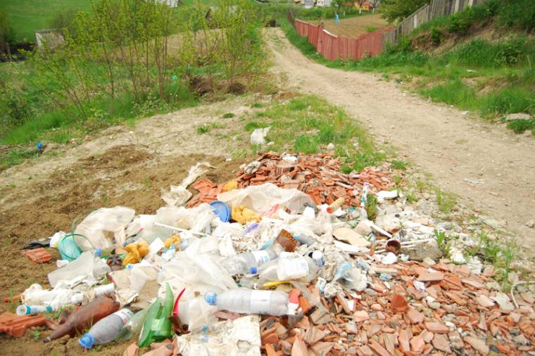 Szemétkupac a Kövesoldalon