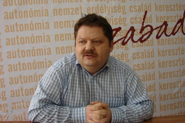 Szász Jenő: hirtelen mindenki fideszes lett