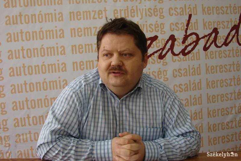 •  Fotó: Antalfi József