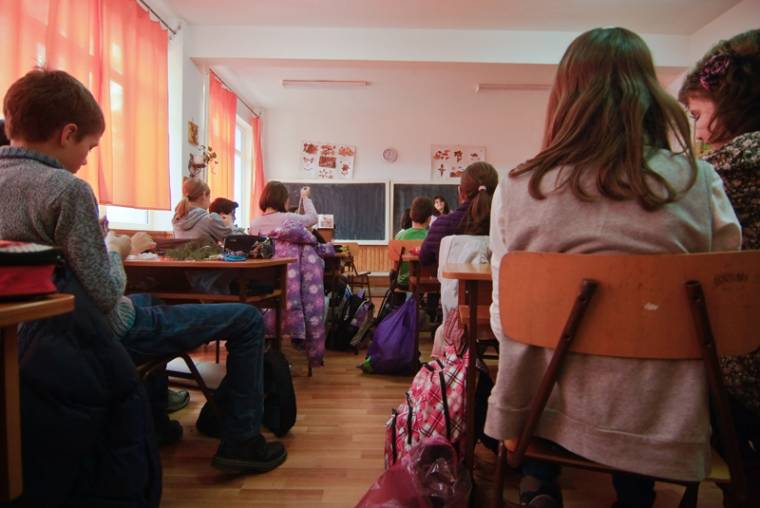 Közel tíz osztálynyi diák hagyta ott az iskolát