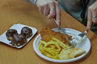 Romániában a legmagasabb azoknak az aránya, akik nem tudják megfizetni a megfelelő étkezést