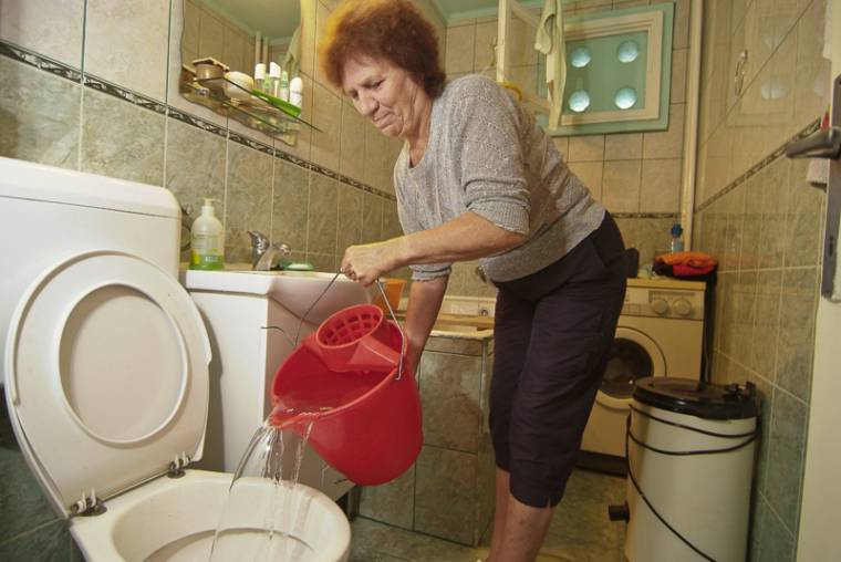 Hidegzuhany a melegvíz-csapból