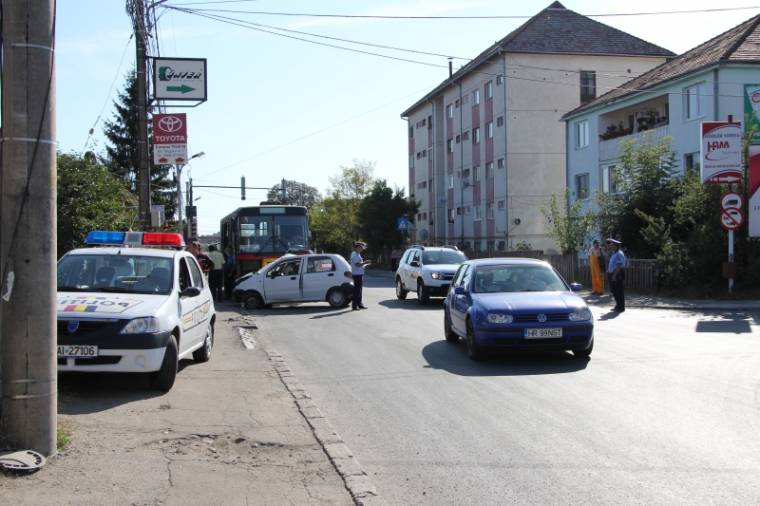 Sokadik udvarhelyi baleset: Matiz ütközött egy autóbusszal