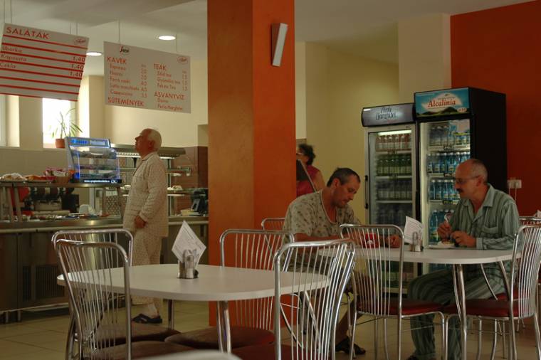 Több mint egy éve működik a kórház étkezdéje