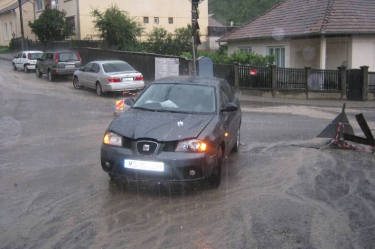 Kis baleset, nagy kár