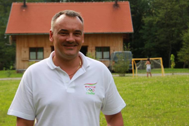Ivóban nyaralt a MOB elnöke
