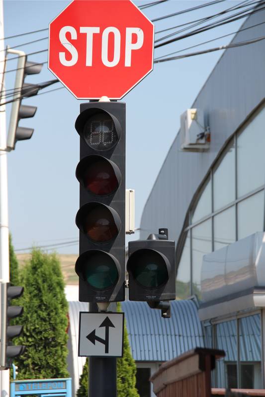 Miért villog zölden a fénysorompó?