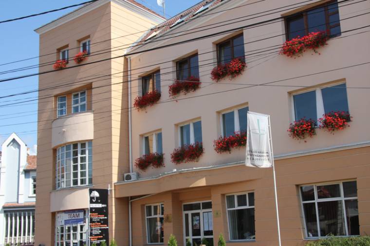 Másfélszeres túljelentkezés a MÜTF Oktatási Központban