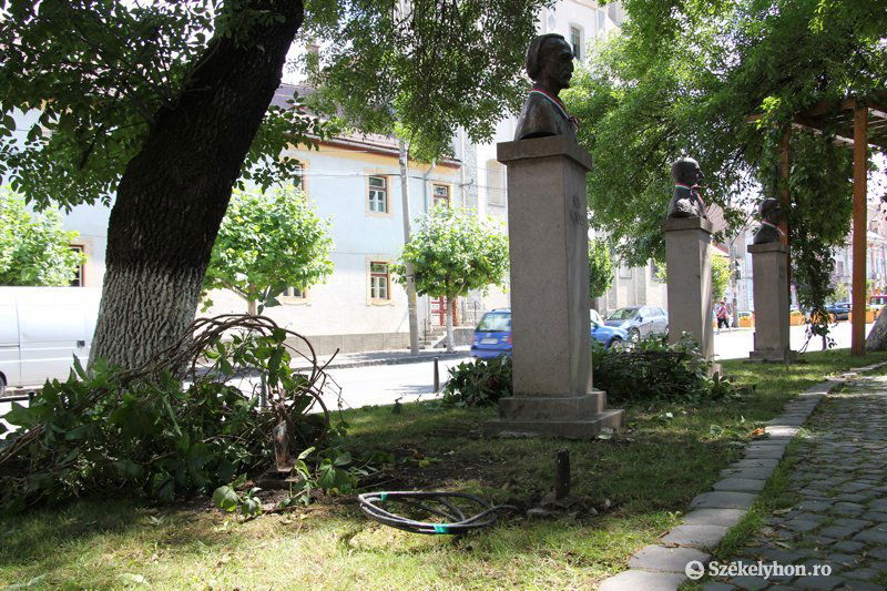 &bullet;  Fotó: ifj. Farkas Antal