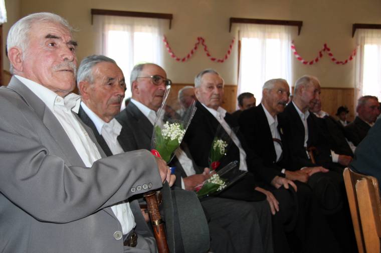 Kányád: tisztelgés a hősök előtt