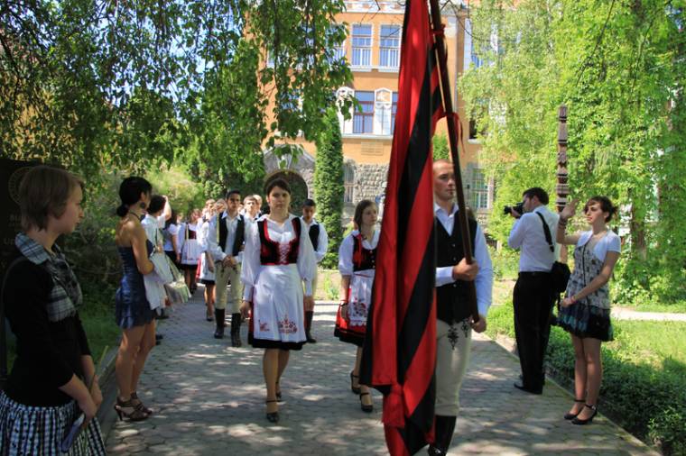 A filmkockák rengetege a végéhez érkezett