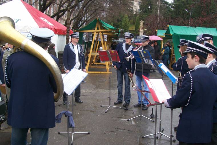 Udvarhely: húsvéti nyuszik és helyi termékek