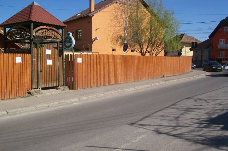 Kettős késelés: bezárt az udvarhelyi Retro Pub