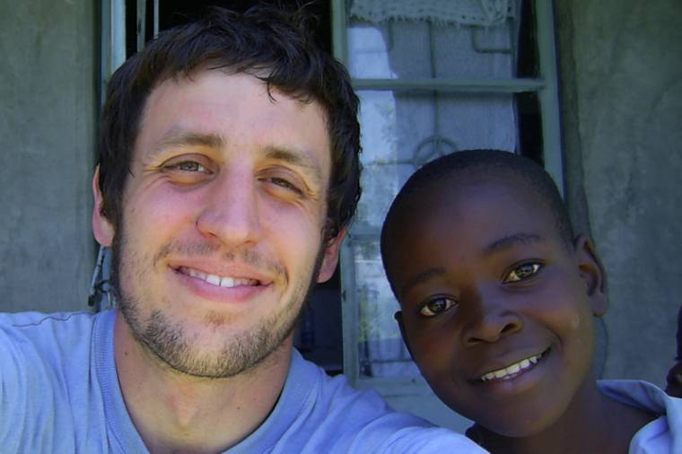 Küldj egy téglát Kenyába!