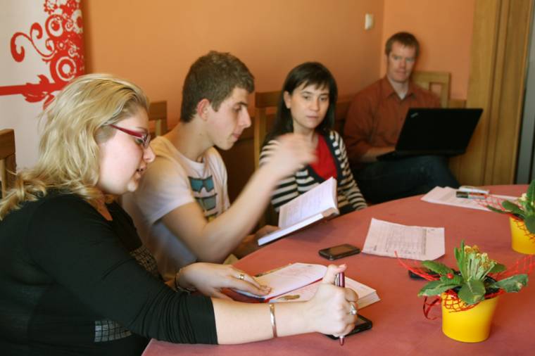 Hét diákcsapat nyert pályázatot