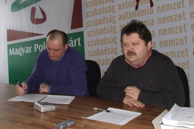 Rejtett kasszakulcsok helyett közkincsek