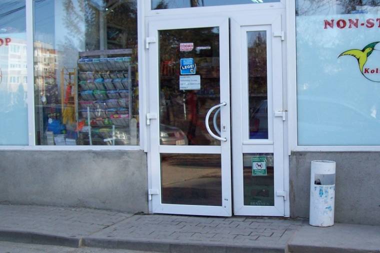 Kirabolták a Bethlen-negyedi nonstopot