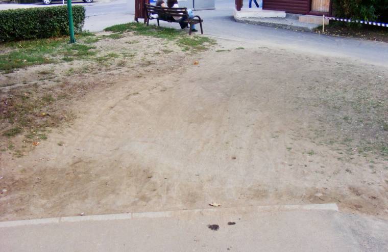„Mezítláb a parkban”