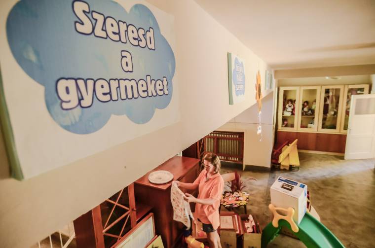 Egy hét alatt kell kiköltözzenek