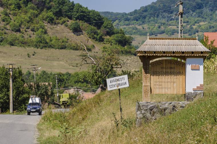 Igazságra szomjazik a község népe