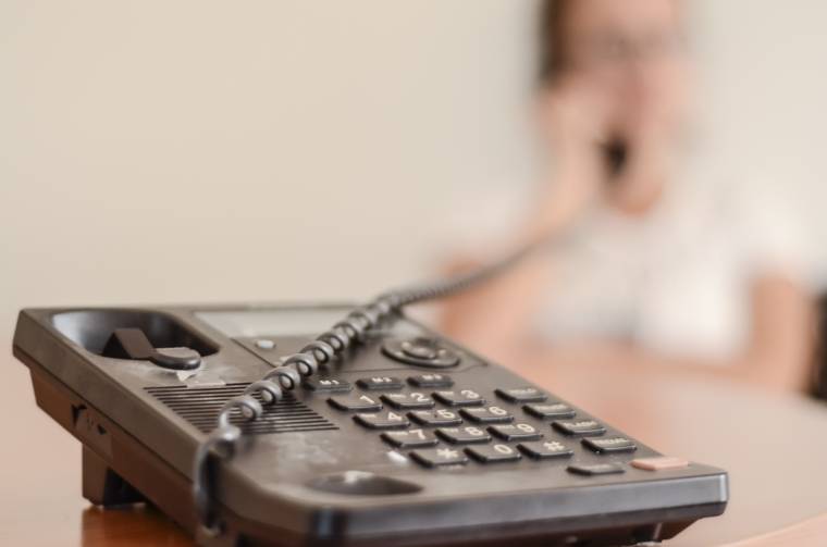 Ismét próbálkoznak a telefonos csalók