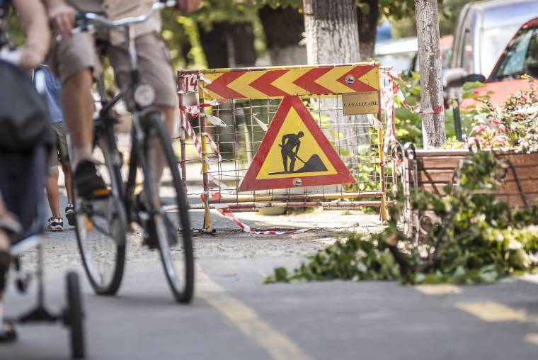 Akadálypálya a bicikliút