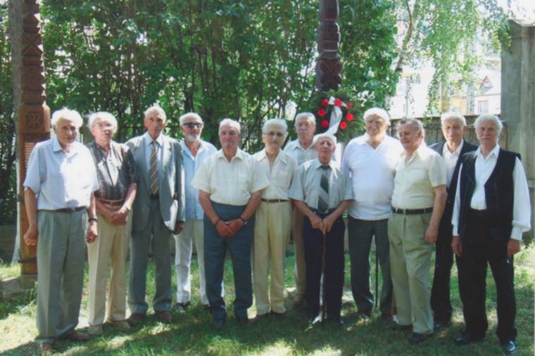Hatvanéves tanítótalálkozó Keresztúron