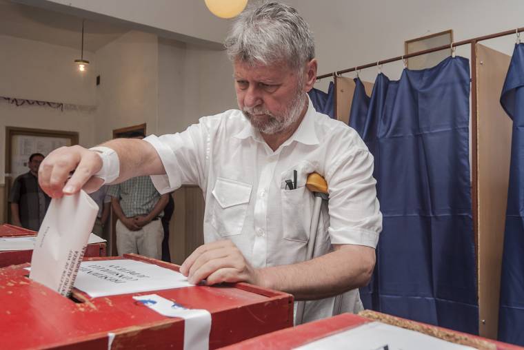 Eredményes jövőre szavazott a szenátor