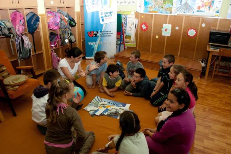 Európával ismerkedtek a kisdiákok