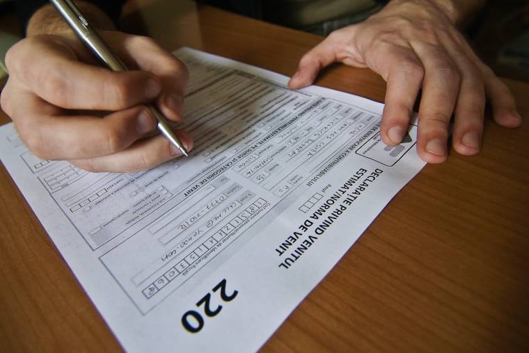 Ezerkétszázan késték le az adóbevallási határidőt