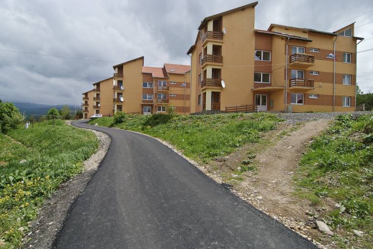 Hét utcában aszfaltoztak Szentegyházán