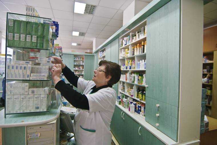 Felkészítik az orvosokat, gyógyszerészeket