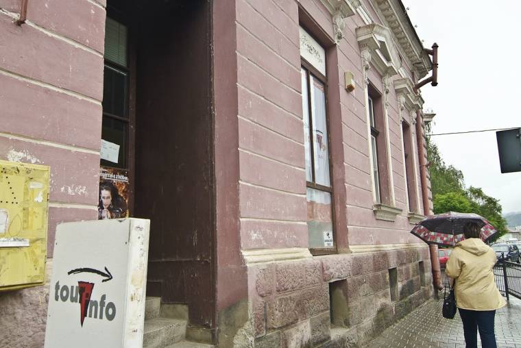 A Tourinfo mellé költözne a helyi rendőrség