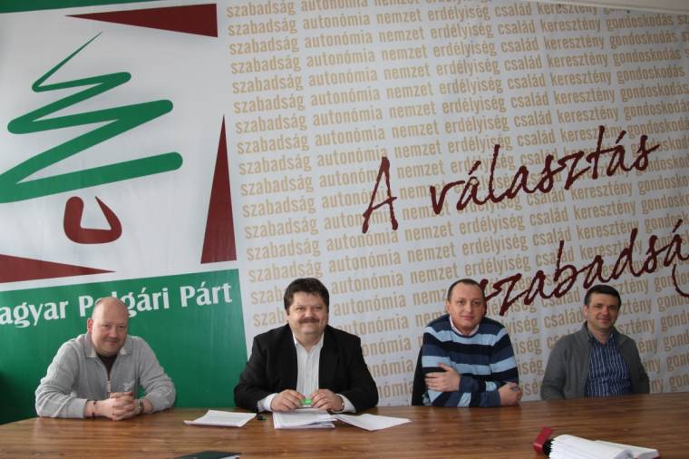 Később nevezi meg jelöltjeit az MPP