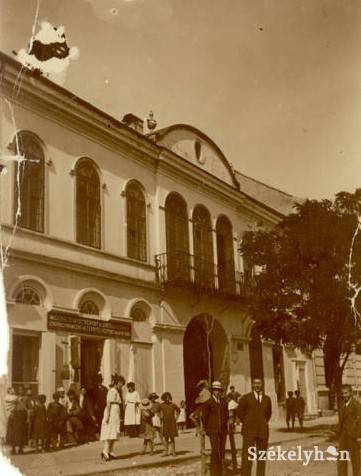 &bullet;  Fotó: Molnár István Múzeum tulajdona