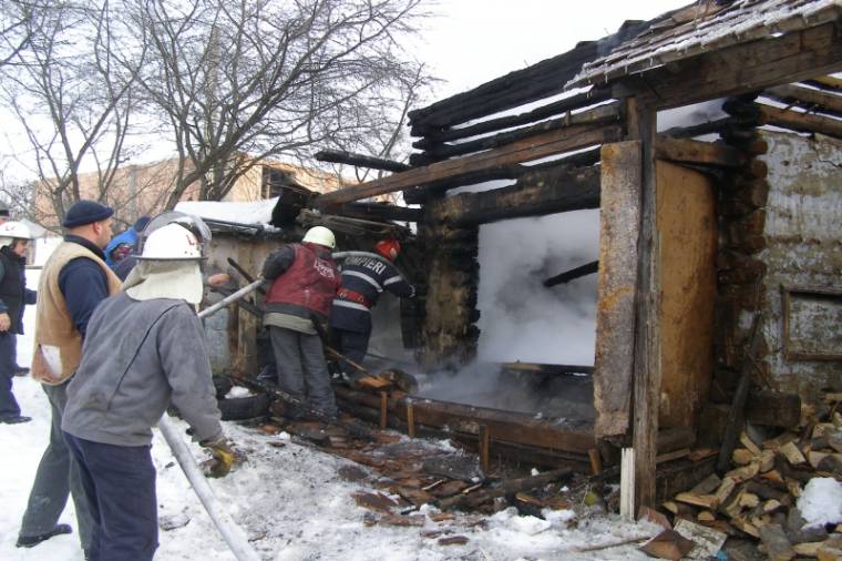 Leégett egy csűr Bétában