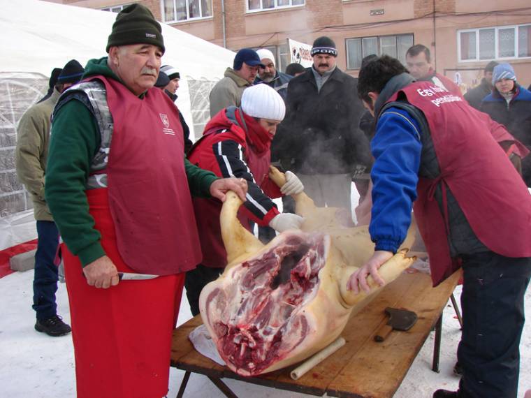 Disznótoros verseny Székelykeresztúron