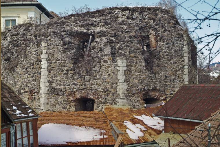 Ásatásokat kezdenek a Székely Támadt-várban