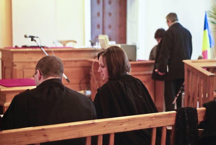 Fizetnének a bántalmazók