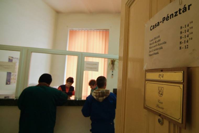 Leghamarabb tavasszal vezetik be az online adófizetést