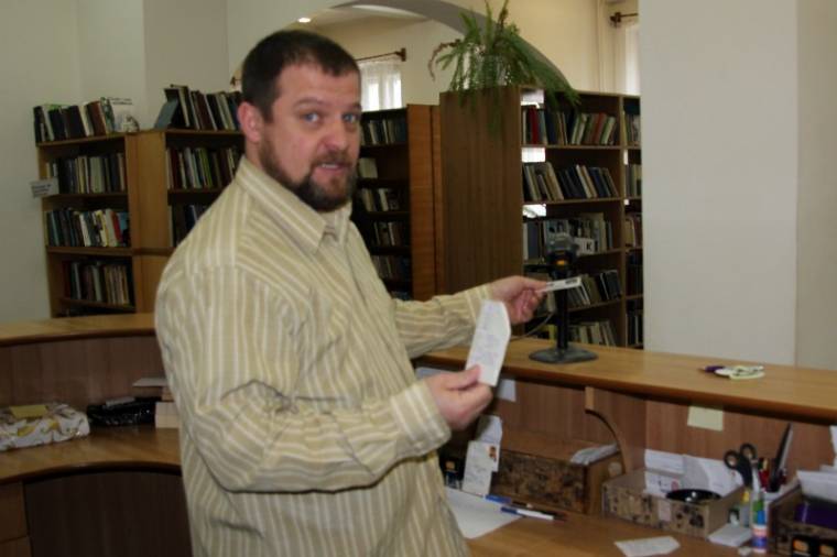 Korszerű rendszerre vált a könyvtár