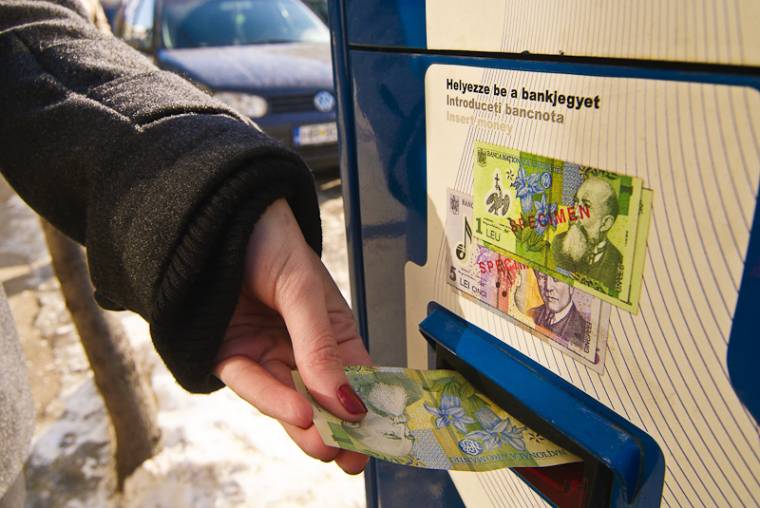 Megtérült a parkolóórák ára