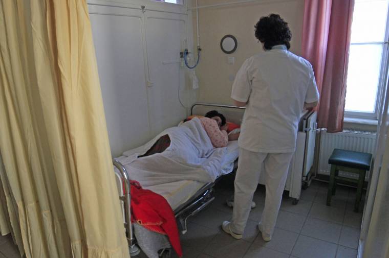 Beteggondozó időseknek és rászorulóknak