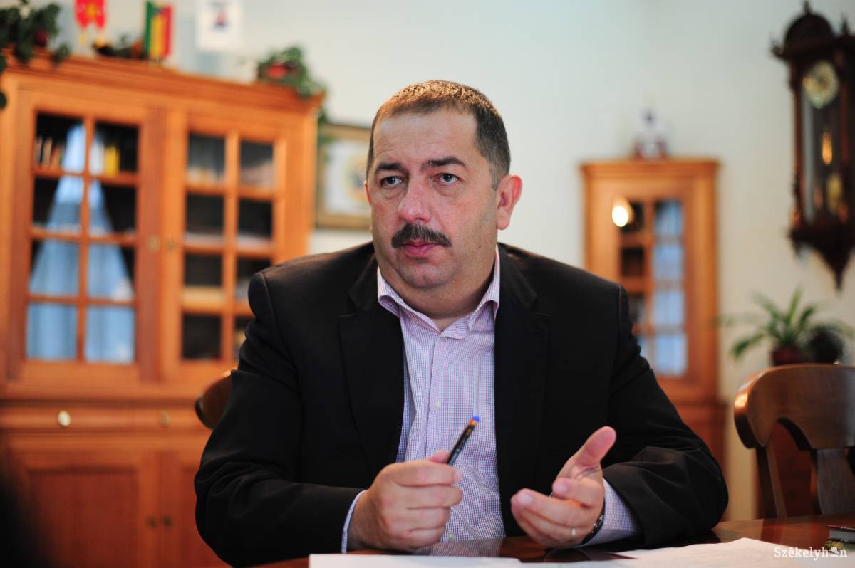 &bullet;  Fotó: Thomas Campean