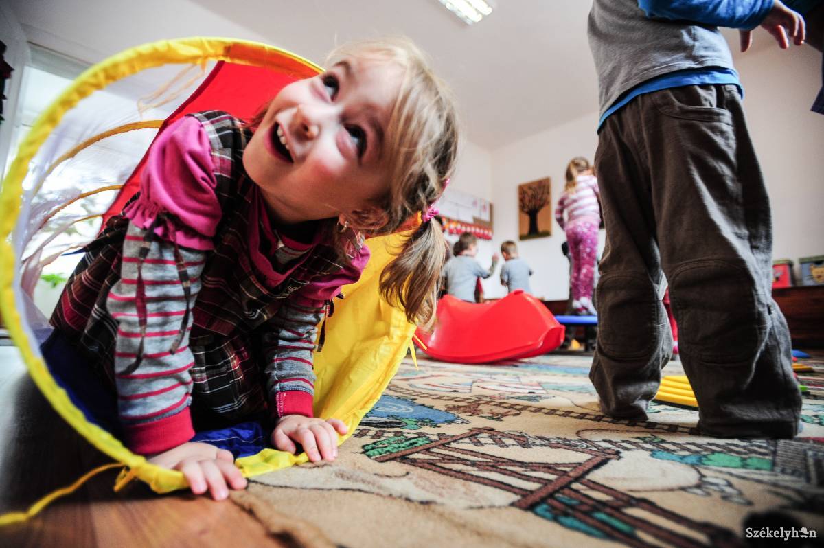 &bullet;  Fotó: Thomas Campean