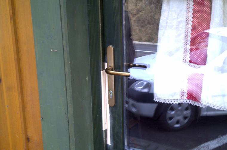 Több ingatlanba is betörtek Gyergyószentmiklóson