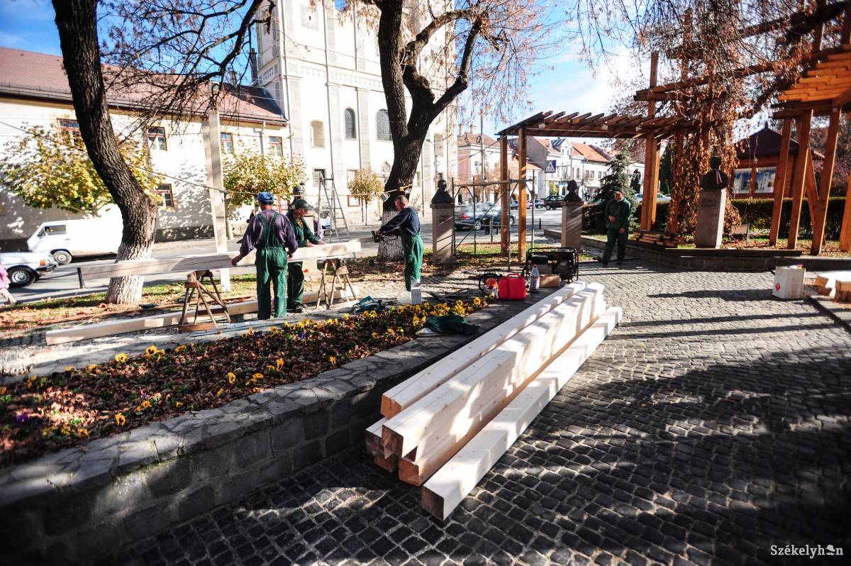 &bullet;  Fotó: Thomas Campean