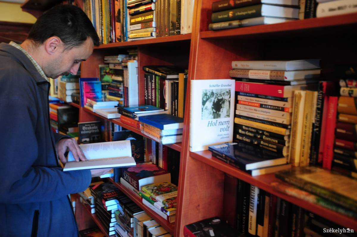 &bullet;  Fotó: Thomas Campean