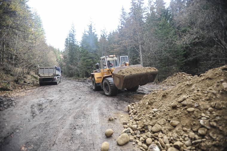 Aszfaltút lesz a Hargitára